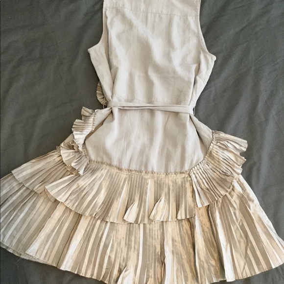 Gap ruffle dress NWT - Picture 3 of 4